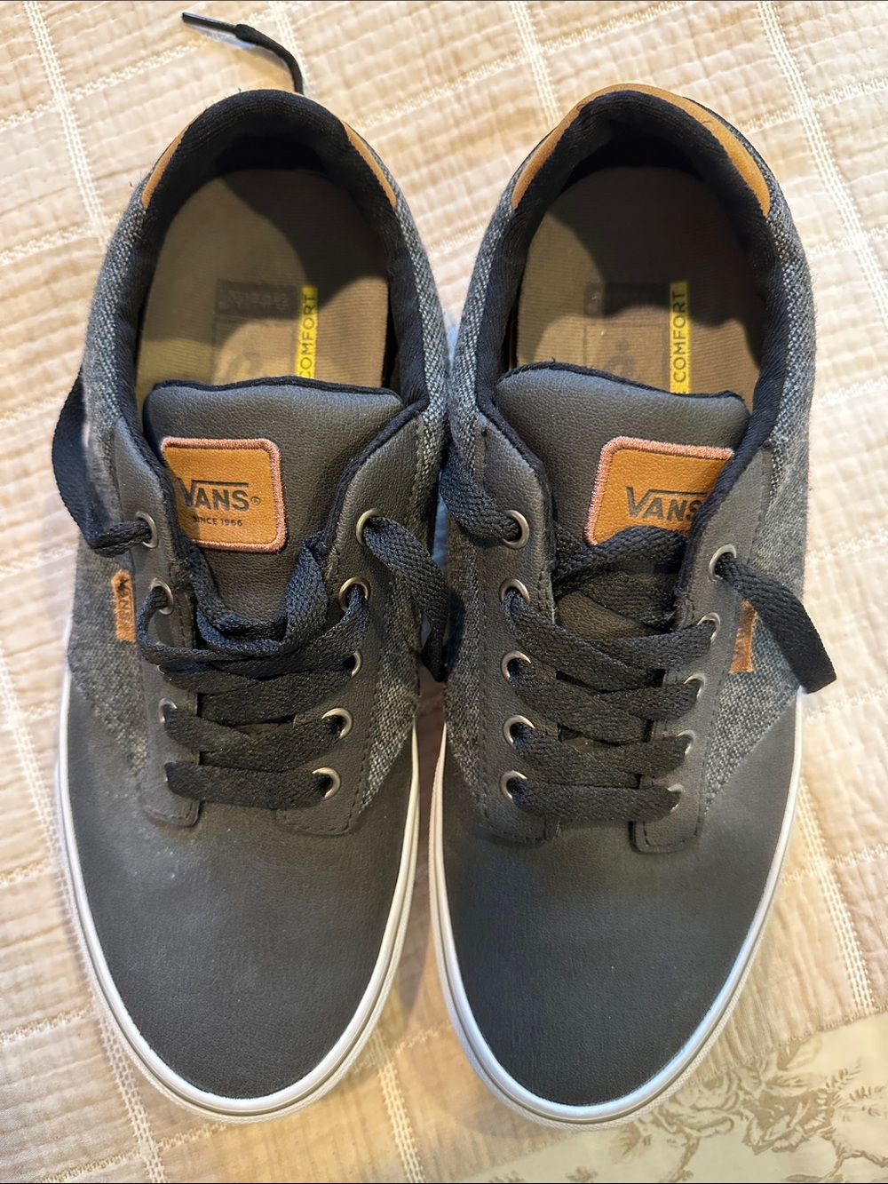 Vans Men’s Low-Top Sneakers in Charcoal with Tan Accents - Picture 2 of 5